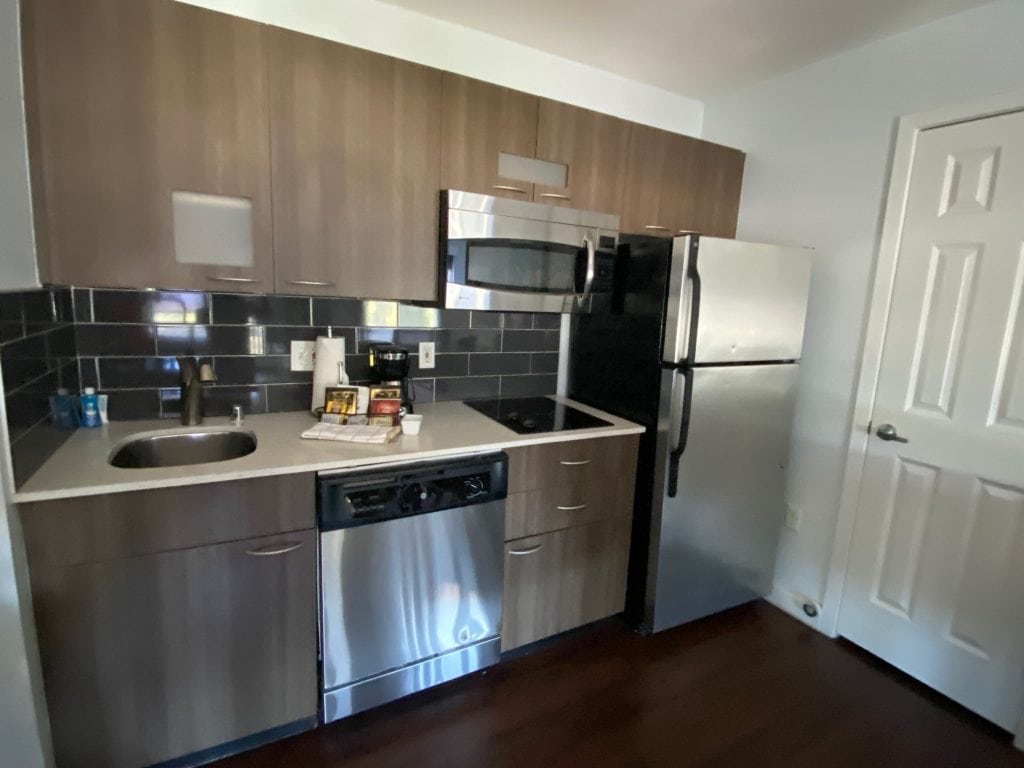 hyatt house kitchen